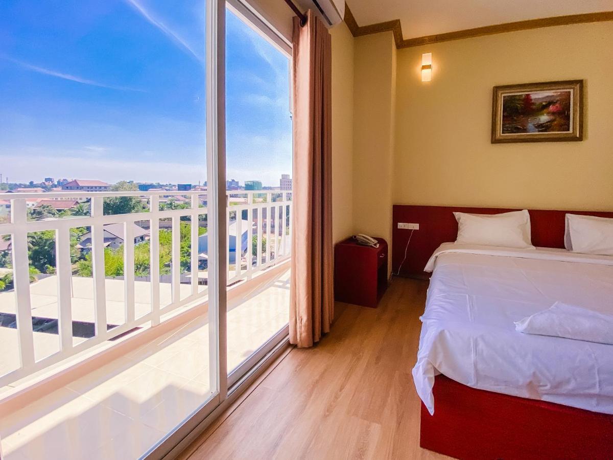Douangpraseuth Hotel Vientiane Exterior photo